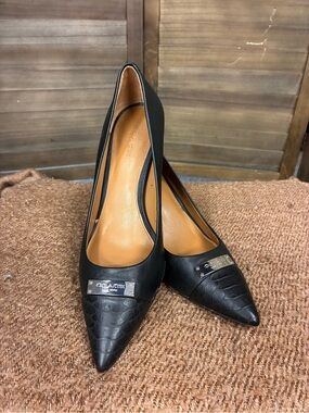 Coach Black Pointed Toe Logo Plaque Pumps